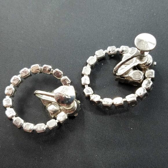 Vintage Coro Rhinestone Earrings Silver Tone Screw Back Wedding Bridal 1950s - Picture 7 of 10